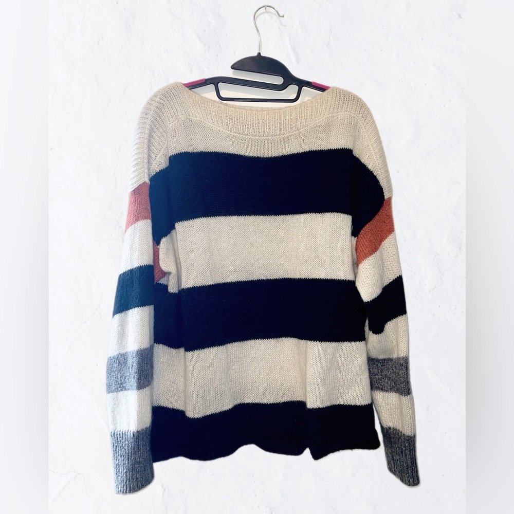 ALL SAINTS OVERSIZED BLACK AND WHITE STRIPED SWEATER SIZE SMALL